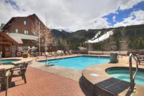 3 Bedroom Condo in River Run with Shared Pool, Hot Tubs, walk to Gondola